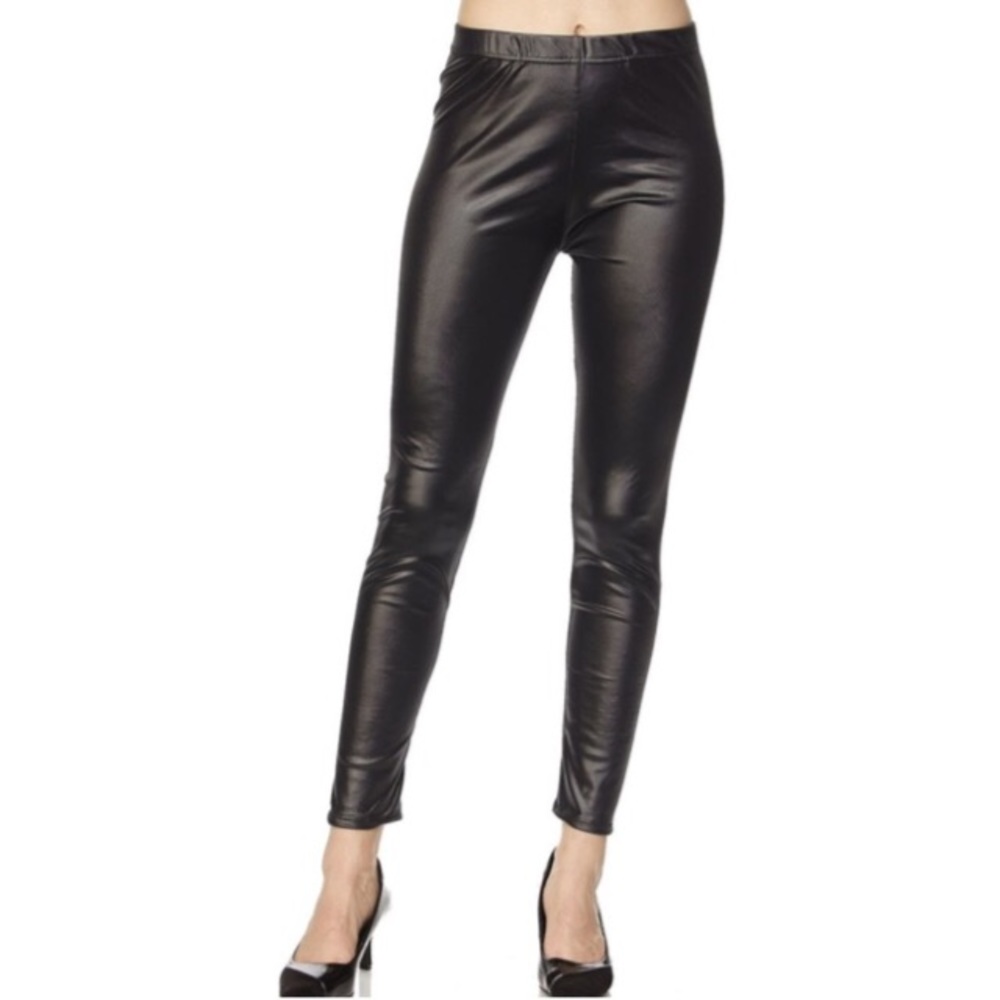 🚨Last 1! Vegan Leather Leggings lightweight!